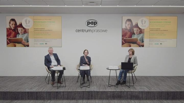 Jak mądrze wychować dziecko przy ekranie i przygotować je do życia w sieci?